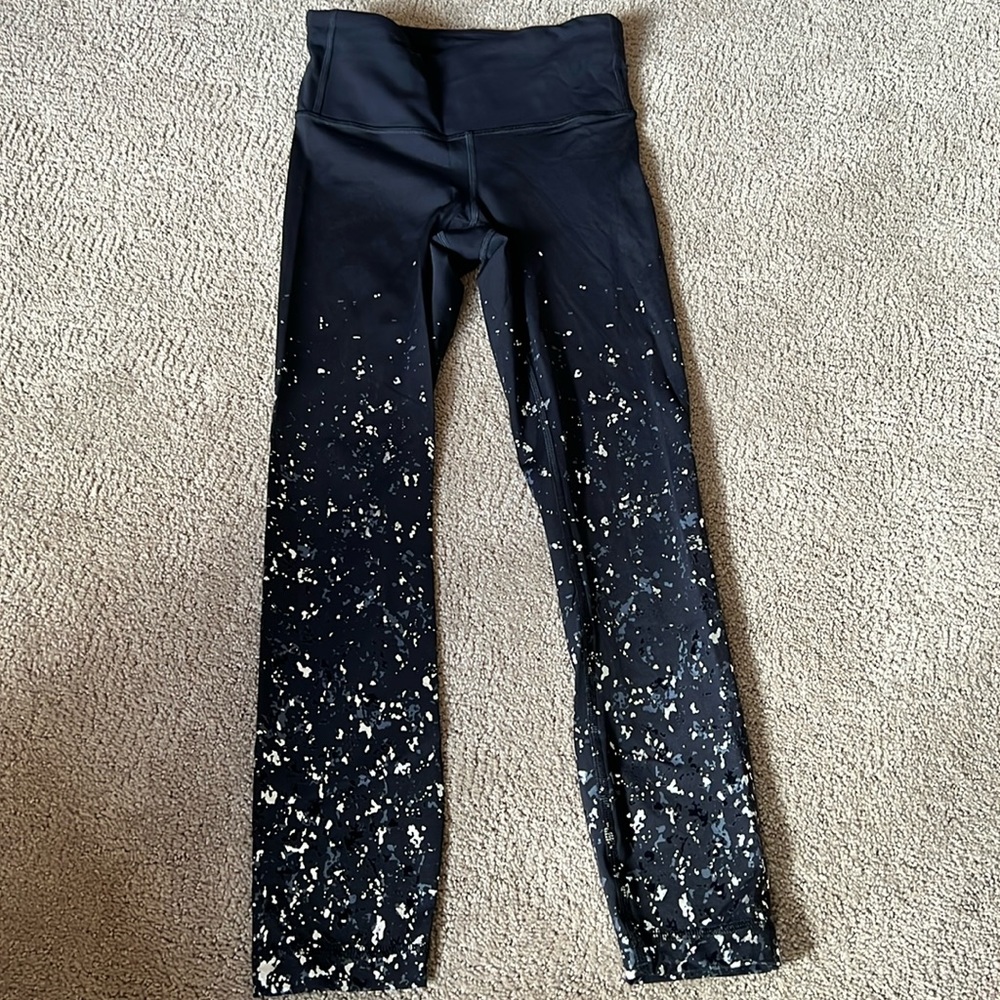 Lululemon Black Shiny Speckled Leggings size 2